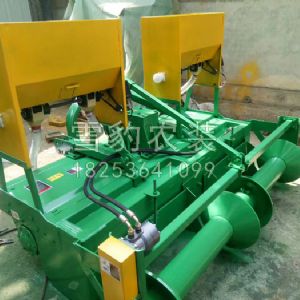 300型双垄起垄镇压施肥机