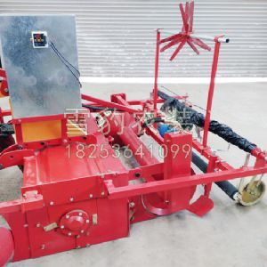 160型旋耕起垄施肥镇压覆膜铺管一体机