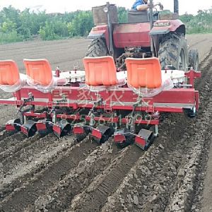 八行黄芪移栽机