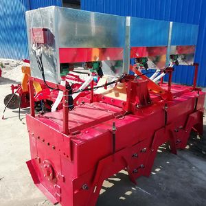 240型三垄红署起垄、施肥一体机