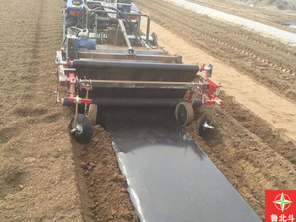 120型  旋耕起垄铺膜镇压一体机.jpg