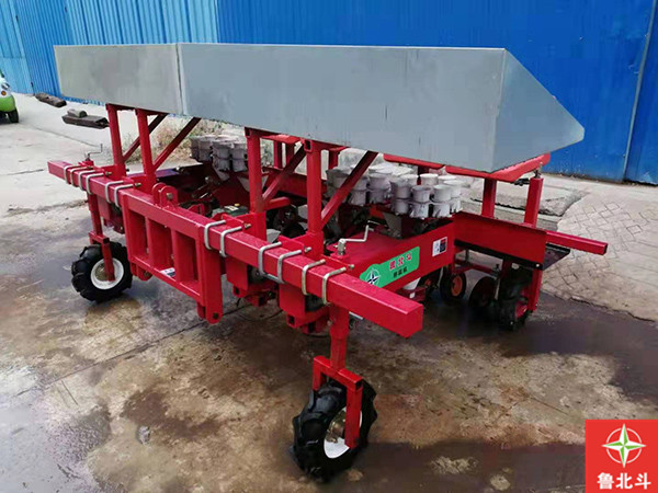 四行蔬菜移栽机.jpg