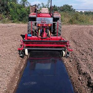 140型旋耕起垄镇压施肥铺膜铺滴灌带一体机