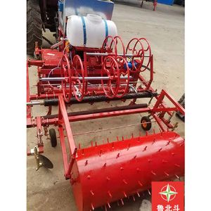 160型洋葱起垄铺膜施肥打孔定植机