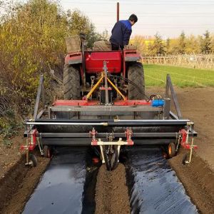 200型两垄起垄铺膜机