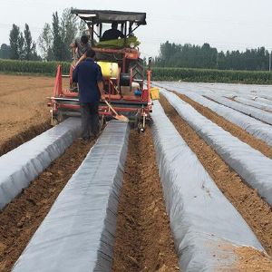 200旋耕起垄覆膜打药铺管一体机