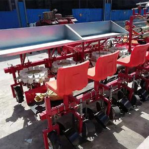 四行油用牡丹移栽机