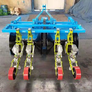 胡萝卜起垄精播机