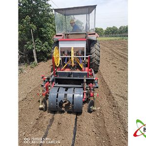 150型2行洋葱起垄一体机